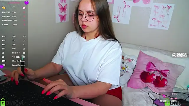 Lilysweet13 online show from 19, 9, 2025