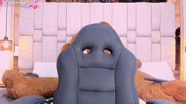 Snapshot of Daia_Ortiz chatting on 9, 10, 2025 Daia Ortiz online show from 9, 10, 2025