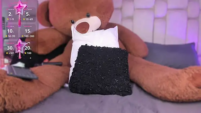 Snapshot of Daia_Ortiz chatting on 1, 12, 2025 Daia Ortiz online show from 1, 12, 2025