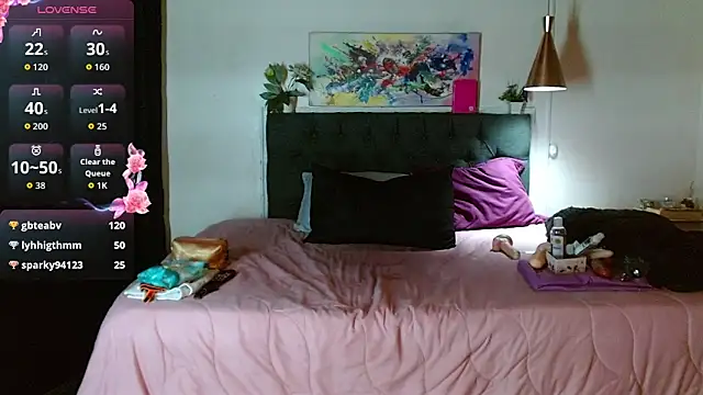 mia velvet1 online show from 14, 9, 2025