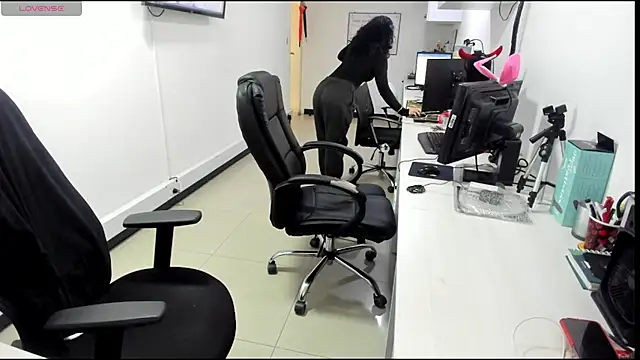 jenn cg online show from 13, 10, 2025