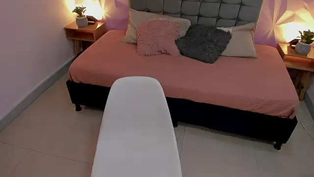 Snapshot of jenn_cg chatting on 30, 4, 2026 jenn cg online show from 30, 4, 2026