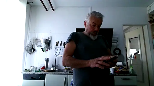 Berg Boy online show from 3, 4, 2026