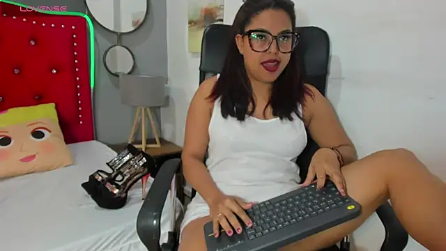 Mehlany Moretz online show from 13, 3, 2025