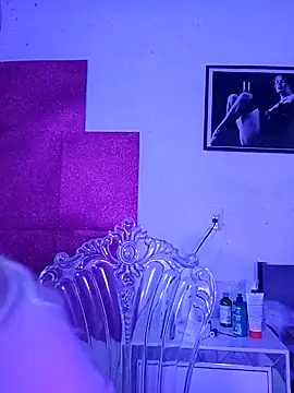 Snapshot of LoganPeny chatting on 15, 3, 2025 LoganPeny online show from 15, 3, 2025