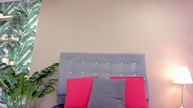 BetsyBennet  online show from 1, 4, 2026