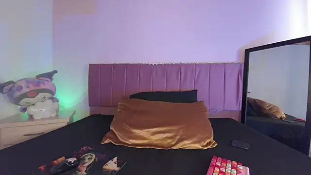 kitty-kryss online show from 27, 9, 2025