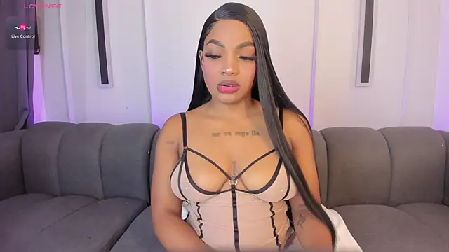 Snapshot of karol_white_ chatting on 9, 1, 2026 karol white online show from 9, 1, 2026