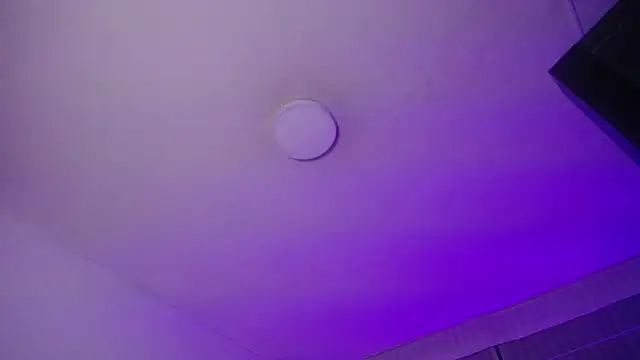 Violet King online show from 9, 10, 2025