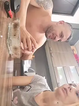 yourflowerpink online show from 23, 10, 2025