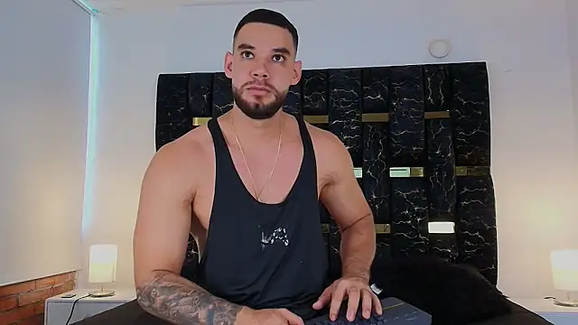 Snapshot of chris_blake__ chatting on 16, 3, 2025 chris blake online show from 16, 3, 2025