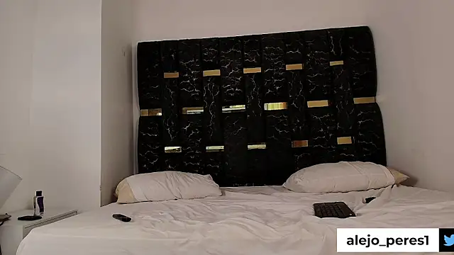 Snapshot of chris_blake__ chatting on 3, 10, 2025 chris blake online show from 3, 10, 2025