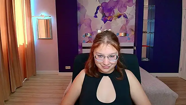 AngelinaLow online show from 13, 9, 2025