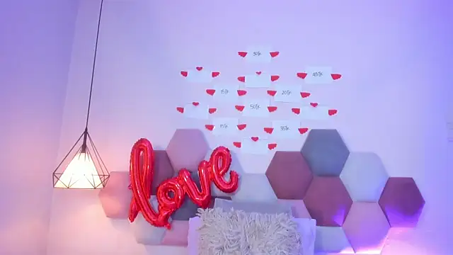 Snapshot of BeckyVidal chatting on 13, 2, 2026 BeckyVidal online show from 13, 2, 2026