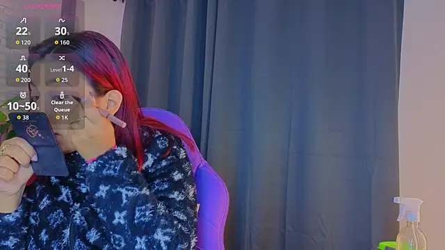 TiffanyWalk online show from 30, 9, 2025