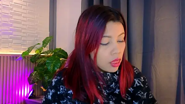 TiffanyWalk online show from 10, 11, 2025