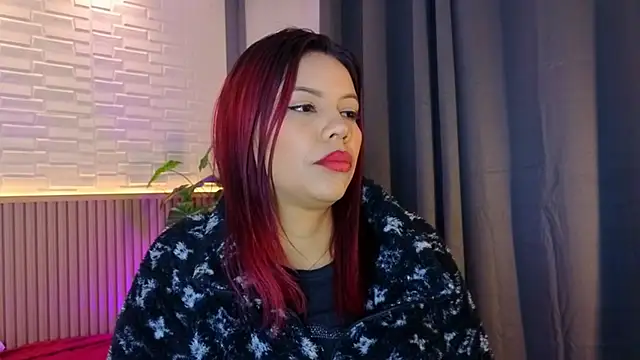 TiffanyWalk online show from 16, 11, 2025