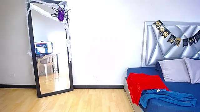 Snapshot of goldenn_ass1 chatting on 30, 10, 2025 goldenn ass1 online show from 30, 10, 2025