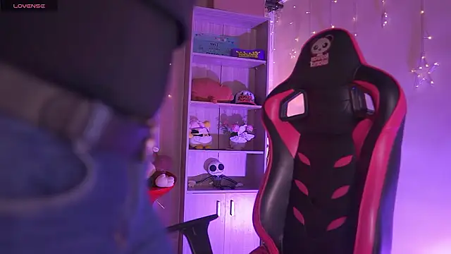 Madison Mayer online show from 16, 2, 2026