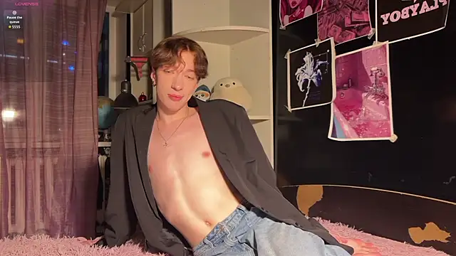 Snapshot of vogueslay chatting on 11, 6, 2026 vogueslay online show from 11, 6, 2026