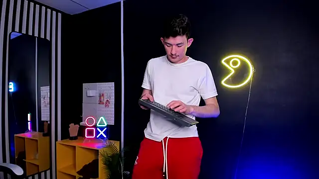 Danny  Magic online show from 22, 3, 2025