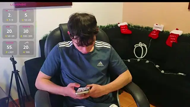 lukeboyce33 online show from 12, 11, 2025