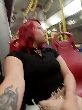 Snapshot of LEIDY_LORENA chatting on 16, 11, 2025 LEIDY LORENA online show from 16, 11, 2025