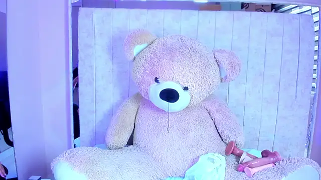 Alice 26  online show from 23, 2, 2026