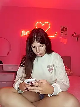 Snapshot of MeCherryy chatting on 20, 9, 2025 MeCherryy online show from 20, 9, 2025