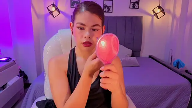 Snapshot of Pretty_Johnson_ chatting on 19, 6, 2026 Pretty Johnson online show from 19, 6, 2026