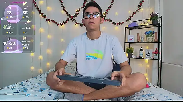 Danny-Swift13 online show from 18, 3, 2025