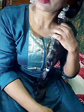 Snapshot of Shalini_telugu09 chatting on 31, 10, 2025 Shalini telugu09 online show from 31, 10, 2025