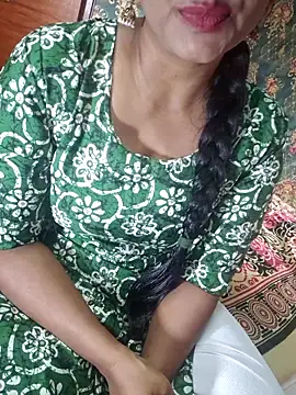 Snapshot of Shalini_telugu09 chatting on 25, 11, 2025 Shalini telugu09 online show from 25, 11, 2025