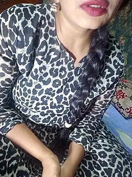 Snapshot of Shalini_telugu09 chatting on 11, 5, 2026 Shalini telugu09 online show from 11, 5, 2026
