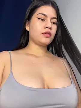 Snapshot of Saanvi21 chatting on 10, 9, 2025 Saanvi21 online show from 10, 9, 2025