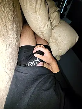 Snapshot of ikeike-kun chatting on 31, 10, 2025 ikeike-kun online show from 31, 10, 2025