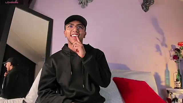 Colstorw  online show from 11, 10, 2025