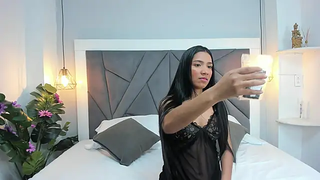 Snapshot of KarolHilton chatting on 23, 3, 2025 KarolHilton online show from 23, 3, 2025