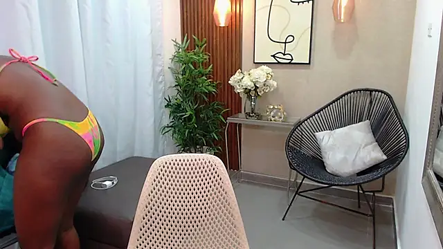 Snapshot of Coral_Lise chatting on 21, 3, 2025 Coral Lise online show from 21, 3, 2025