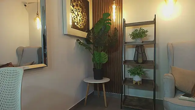 Snapshot of Coral_Lise chatting on 25, 9, 2025 Coral Lise online show from 25, 9, 2025