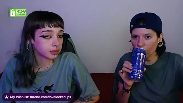 Snapshot of lovelockedlips chatting on 16, 4, 2026 lovelockedlips online show from 16, 4, 2026