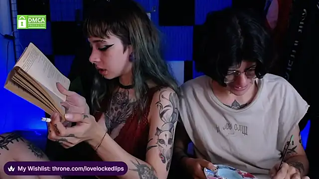 Snapshot of lovelockedlips chatting on 10, 5, 2026 lovelockedlips online show from 10, 5, 2026