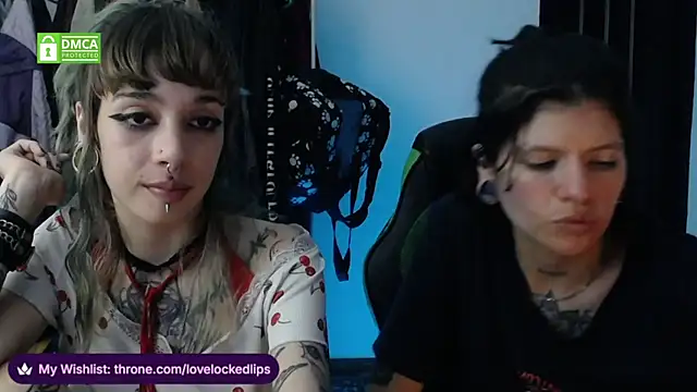 Snapshot of lovelockedlips chatting on 23, 5, 2026 lovelockedlips online show from 23, 5, 2026