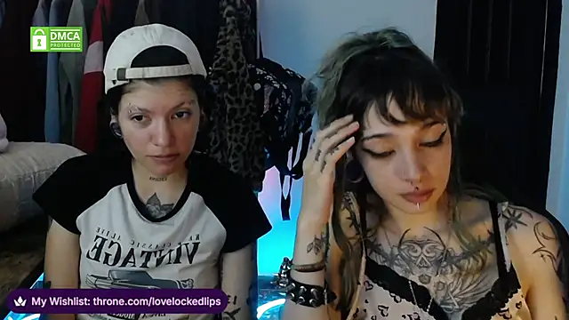 Snapshot of lovelockedlips chatting on 27, 5, 2026 lovelockedlips online show from 27, 5, 2026