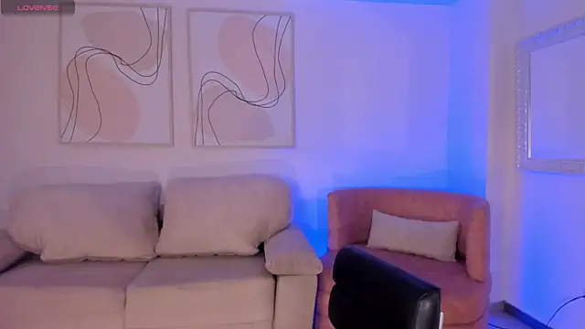 CandaseRussell online show from 3, 7, 2026