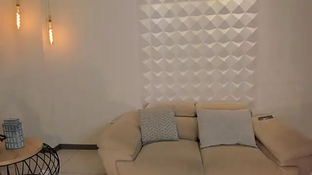 Snapshot of AmaliaCrus chatting on 5, 10, 2025 AmaliaCrus online show from 5, 10, 2025