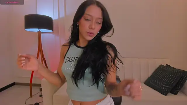 Snapshot of AmaliaCrus chatting on 20, 10, 2025 AmaliaCrus online show from 20, 10, 2025