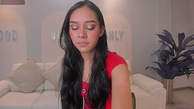 Snapshot of AmaliaCrus chatting on 17, 11, 2025 AmaliaCrus online show from 17, 11, 2025