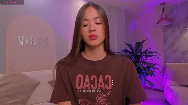 Snapshot of MaiaCollins chatting on 30, 9, 2025 MaiaCollins online show from 30, 9, 2025