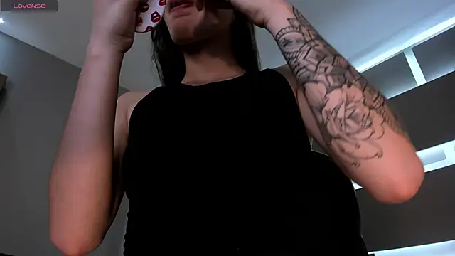 Snapshot of MaiaCollins chatting on 20, 10, 2025 MaiaCollins online show from 20, 10, 2025